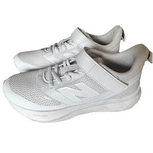 New Balance Fresh Foam 625 Big Kid's Size 2 White Running Shoes Comfort Classic